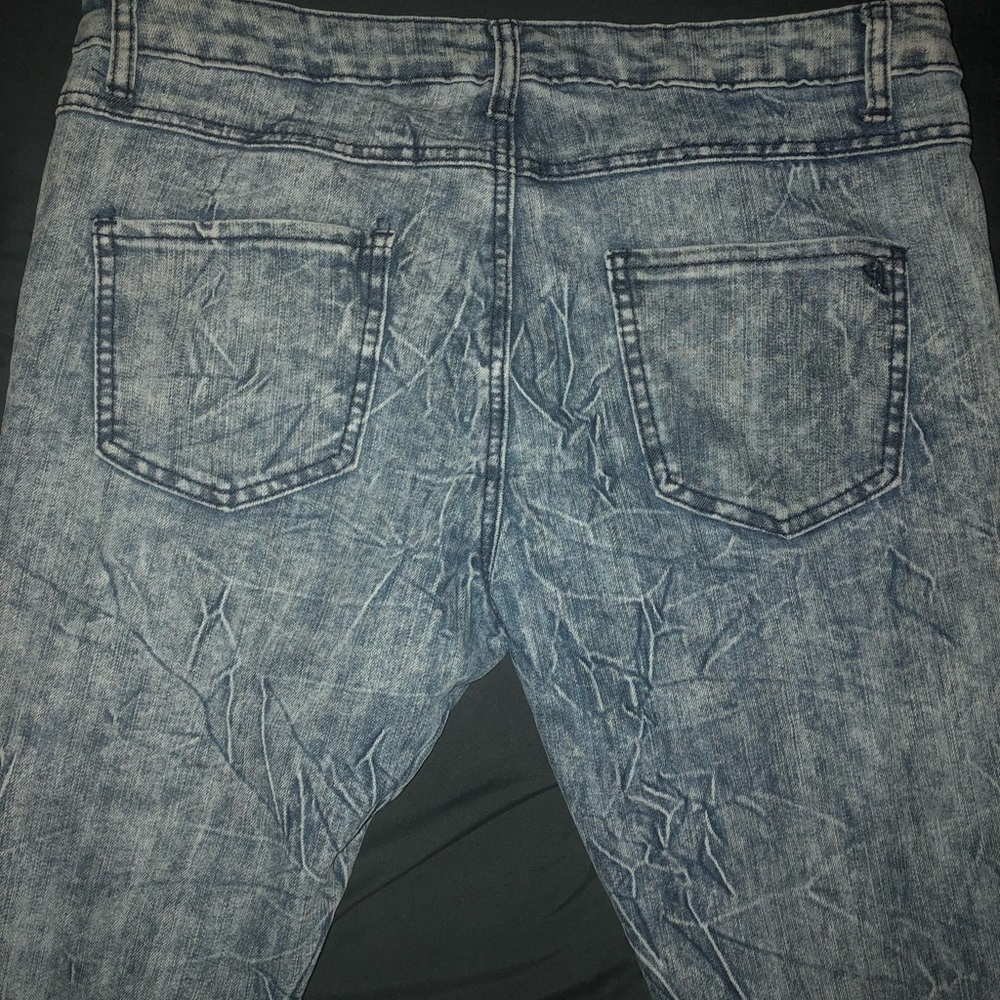 CUTE Ripped Jeans - Picture 2 of 4
